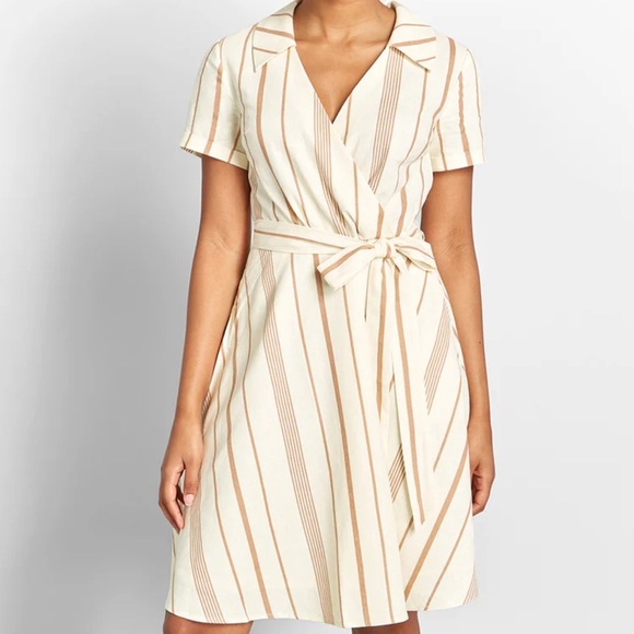 ModCloth Sweet Surprise Faux Wrap Dress Size 6 - Picture 1 of 6